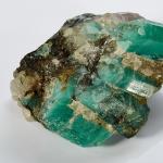 Emerald stone, mga ari-arian at kung kanino ito nababagay ayon sa zodiac sign. Mga katangian ng Emerald kung kanino ito nababagay ayon sa zodiac sign.