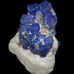 Lapis lazulin maagiset ja parantavat ominaisuudet Lapis lazulin maagiset ominaisuudet